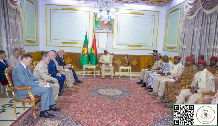 La mise en œuvre des grands projets de la coopération Burkina-Russie examinée et un laboratoire mobile microbiologique bientôt déployé au Burkina Faso La mise en œuvre des grands projets de la coopération Burkina-Russie examinée et un laboratoire mobile microbiologique bientôt déployé au Burkina Faso