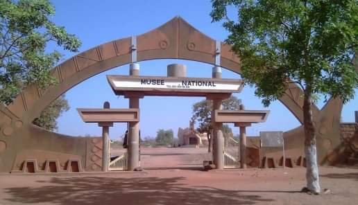 Sécurité renforcée au musée national du Burkina Faso : De nouvelles dispositions entrent en vigueur le 18 août 2025 Sécurité renforcée au musée national du Burkina Faso : De nouvelles dispositions entrent en vigueur le 18 août 2025