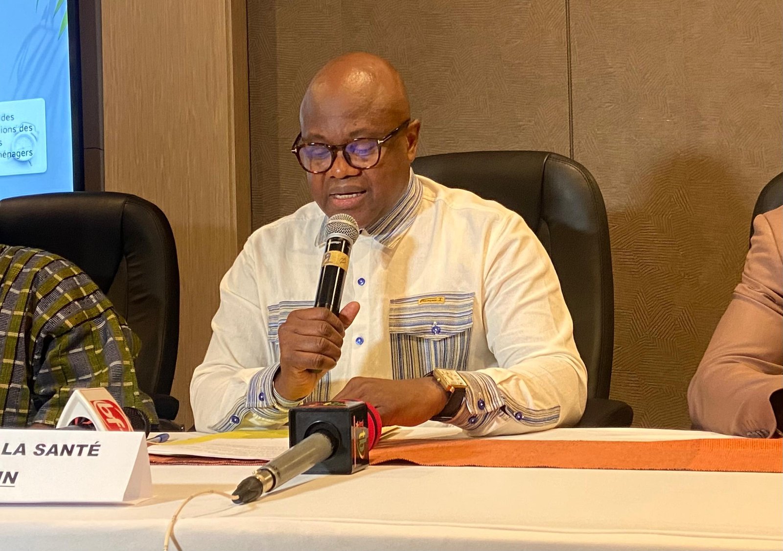 Dr Jean Claude Robert Kargougou ministre de la Santé, parrain de la cérémonie