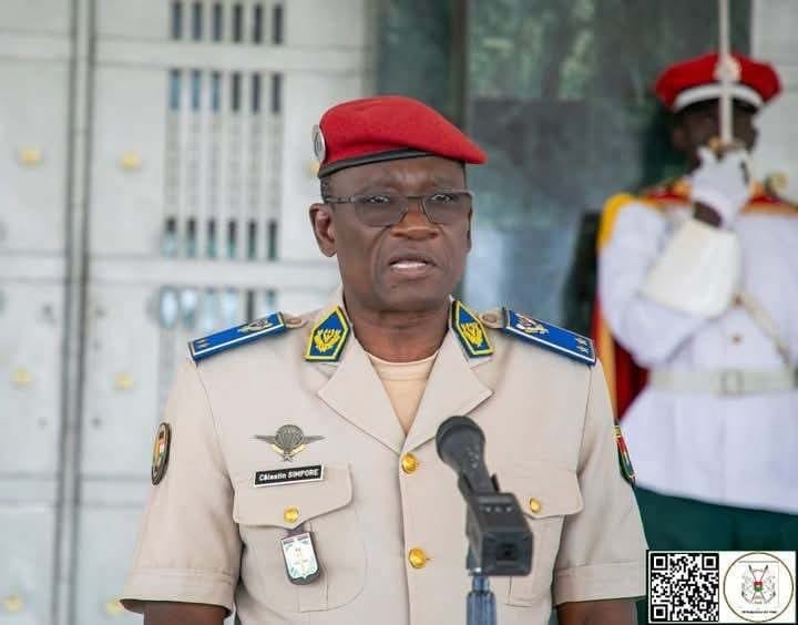 🔴 Un projet de décret portant approbation des statuts de l’Économat des Forces de Défense et de Sécurité adopté (Conseil des ministres) 🔴 Un projet de décret portant approbation des statuts de l’Économat des Forces de Défense et de Sécurité adopté (Conseil des ministres)