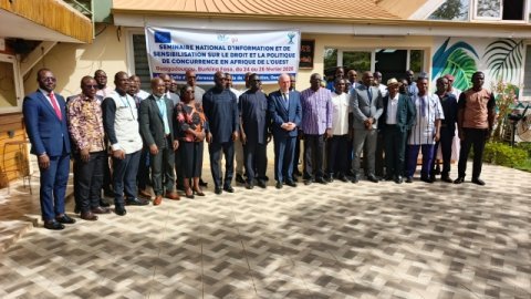 Concurrence en Afrique de l’Ouest : L’UEMOA intensifie la sensibilisation pour un marché plus transparent au bénéfice des consommateurs Concurrence en Afrique de l’Ouest : L’UEMOA intensifie la sensibilisation pour un marché plus transparent au bénéfice des consommateurs