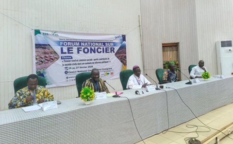 Forum national sur le foncier : La société civile appelée à renforcer la cohésion sociale Forum national sur le foncier : La société civile appelée à renforcer la cohésion sociale