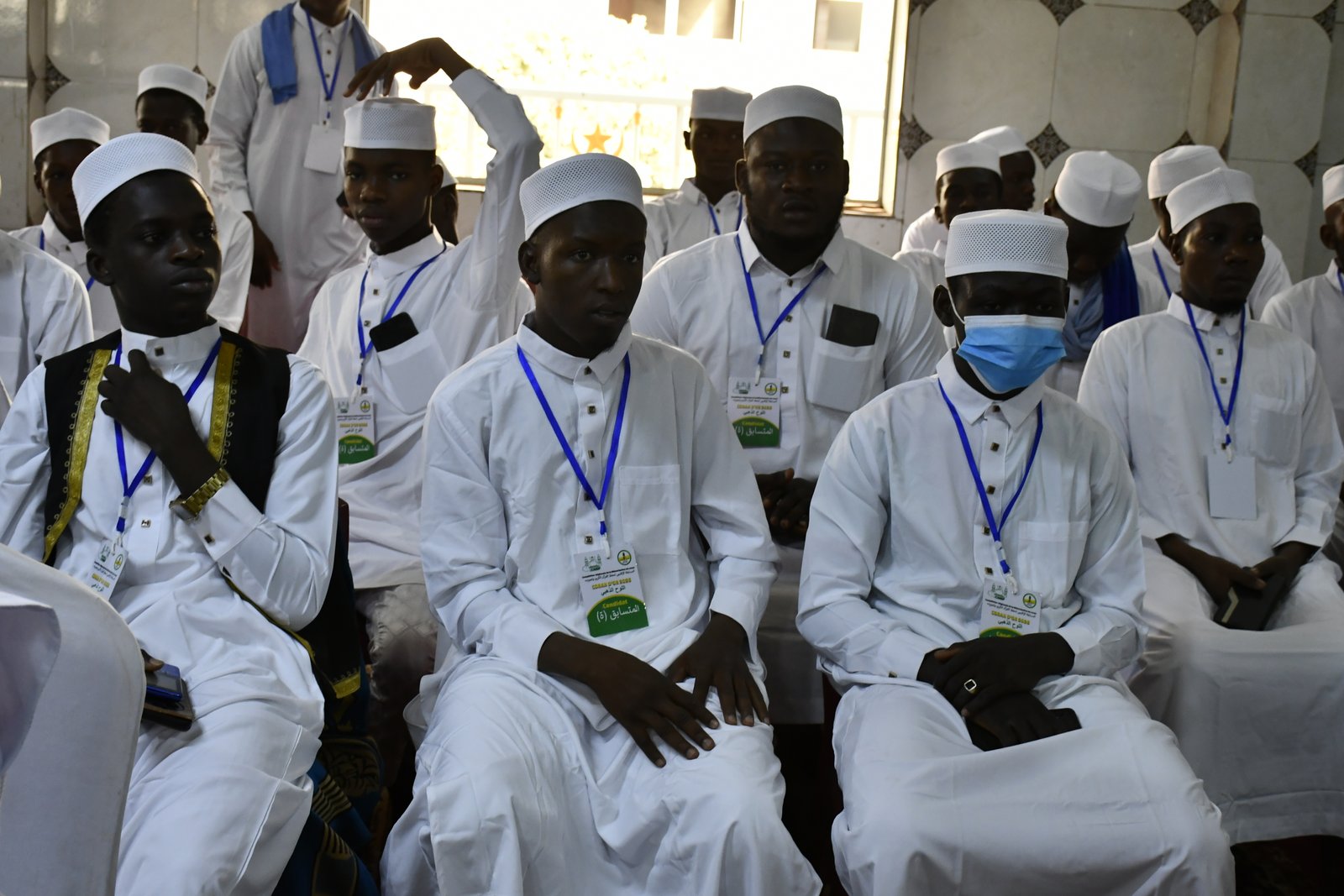 Vue d'ensemble des 44 finalistes lors de la phase finale à la Grande Mosquée